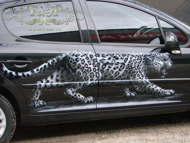 Леопард - аэрография на Peugeot