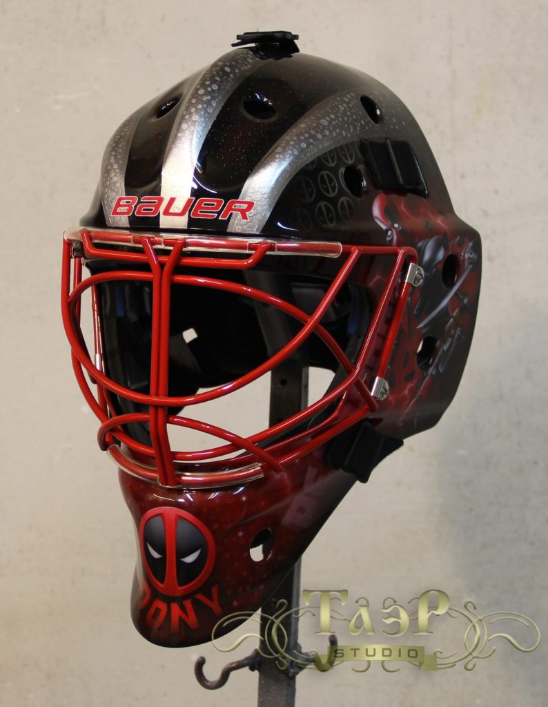 Аэрография на хоккейных шлемах и спортивном инвентаре
